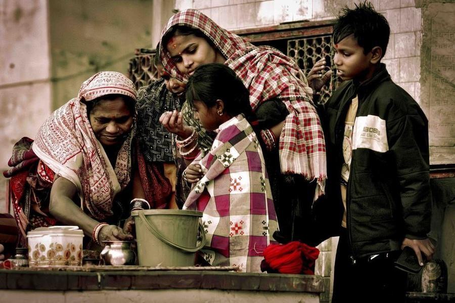Washing Hands, Varanasi